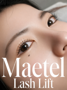 流し目で叶える、大人可愛い目元🤍