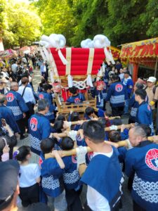 枚岡神社　小太鼓祭り