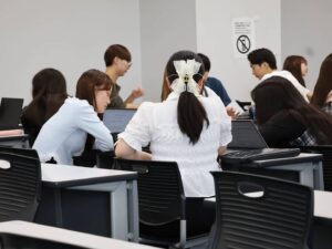 近畿大学の授業にライナーズ河村選手登壇