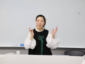 近畿大学 高橋准教授 「国際社会で生きるには?~国際コースの学びを生かすキャリアプラン~」