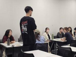 近畿大学 高橋准教授 「国際社会で生きるには?~国際コースの学びを生かすキャリアプラン~」