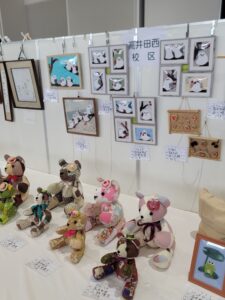 東大阪市老人クラブ連合会「第47回趣味の作品展」開催中！